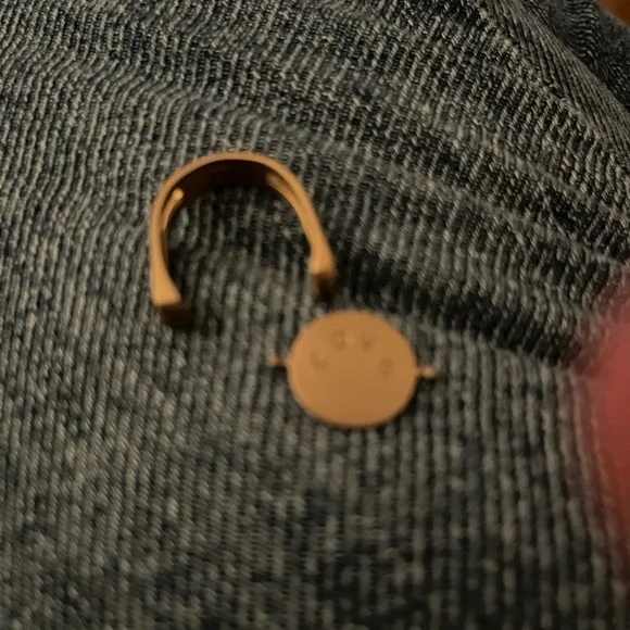 Rose gold “CONQUERing's” mission is to help you feel empowered. Interchangeable - Picture 3 of 6